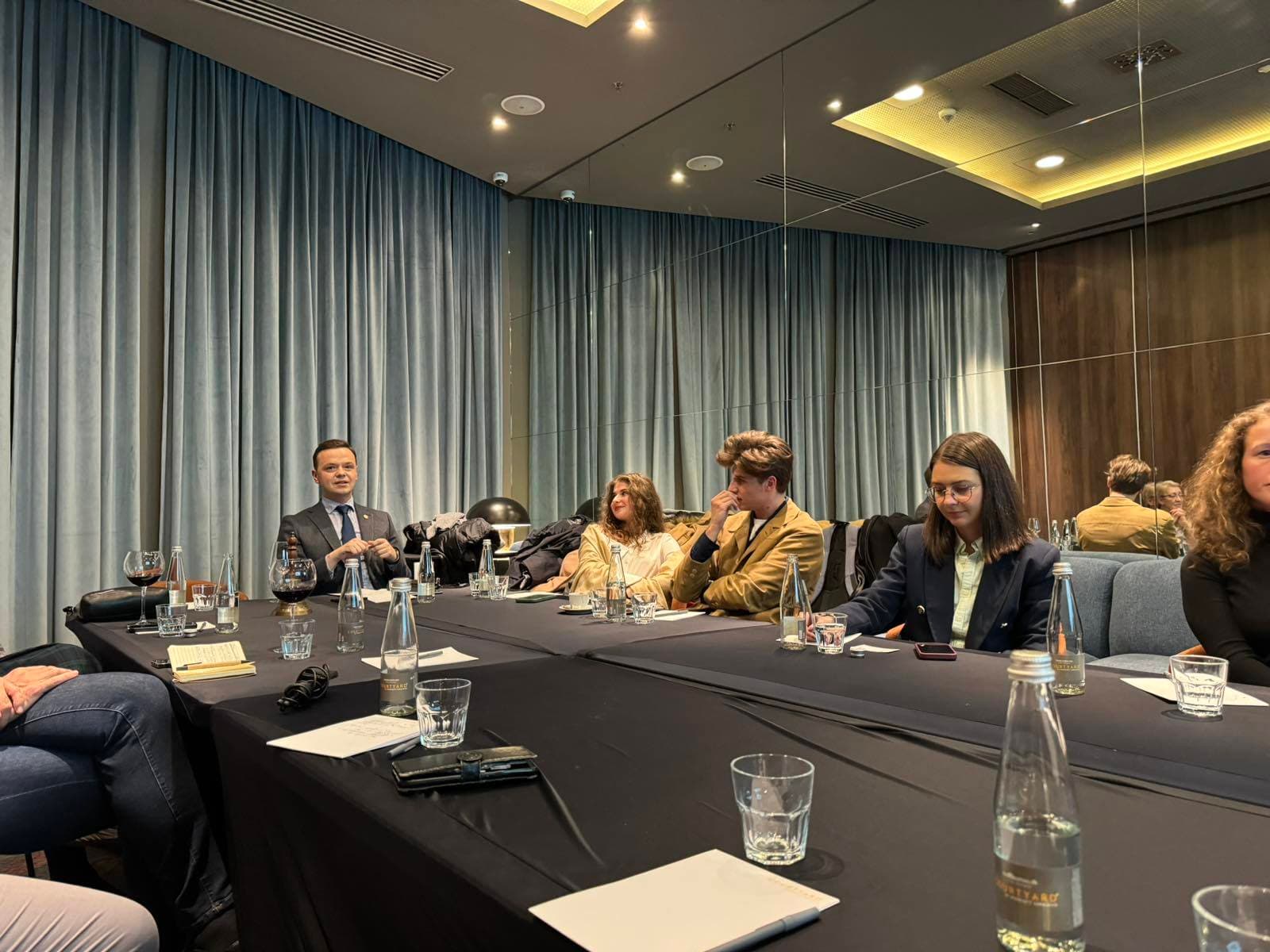 Učešće na sastanku Kvadrilaterale - pregled slike 2